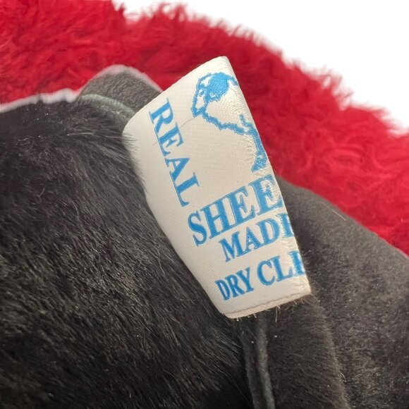 The Sheepskin Company Hat Cap Size 7 1/2 Red Black Outdoor Winter Fur UK Made NW - Picture 8 of 10